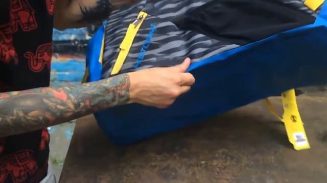 Обзор Спортивна Сумка Under Armour спортивная рюкзак відеоогляд огляд смотреть онлайн