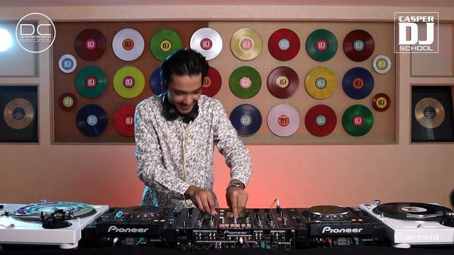 10 DJ ENDIGO LIVE DJ SET FROM CASPER DJ SCHOOL смотреть онлайн