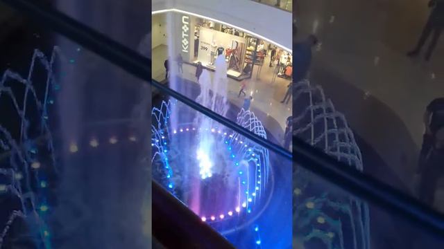 Супер фонтан океане метро славянские бульвар смотреть онлайн