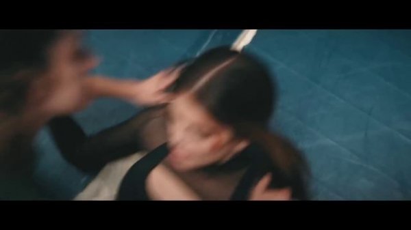 Bottoms Трейлер