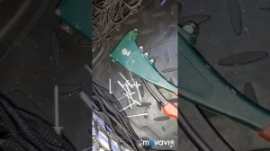 МЛ 164 Замена замка задней двери.Ml 164 Replacing the rear door lock.