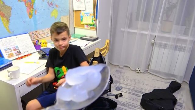 НАС ВЫГНАЛИ ИЗ ГОСТЕЙ) ГОША ПУГАЕТ. ШОППИНГ смотреть онлайн