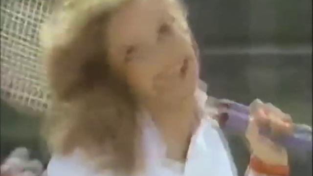 Sharon Stone in Shampoo Commercial смотреть онлайн