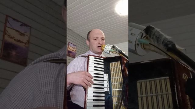 Христианская песня, с музыкальным инструментом, Аккордеон. смотреть онлайн