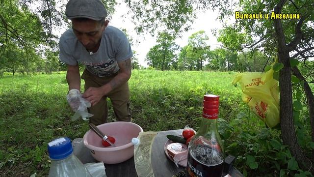 ПЕРВЫЙ РАЗ ВАРИМ УХУ НА ПРИРОДЕ / КУШАЕМ УХУ / МУКБАНГ / ПОЙМАЛИ РЫБУ смотреть онлайн