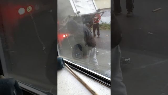 garbage man let's tweeker take trash away смотреть онлайн