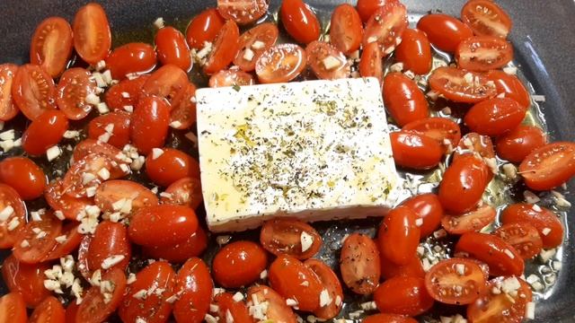Паста с запечённой Фетой и Помидорами/Проще не бывает/Очень Вкусно смотреть онлайн