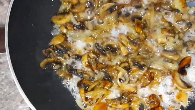 ??Qaymaqlı ğöbələk/?Грибы в сливочном соусе. смотреть онлайн