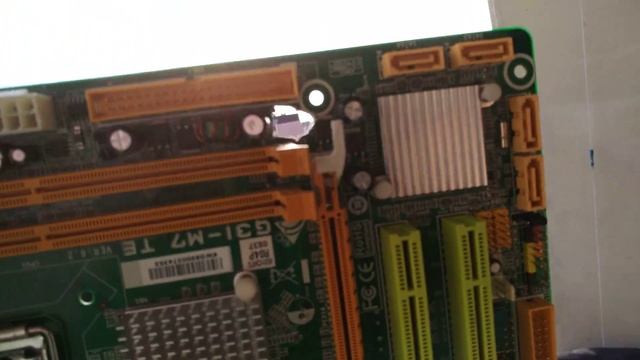 Як правильно випаяти конденсатор! Ремонтуємо материнську плату! Спосіб Василь Васильовича) смотреть онлайн