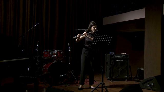 Mane Avagyan flute PARTITA 1 for flute solo Johann Sebastian Bach (3 part). смотреть онлайн