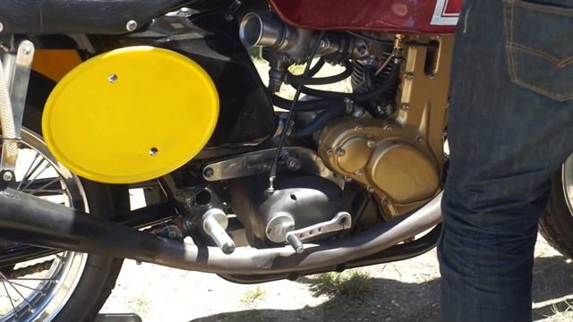 Cafe racer festival 2014 second edition Paris Autodrome Monthléry, G50 Matchless start-up. смотреть онлайн