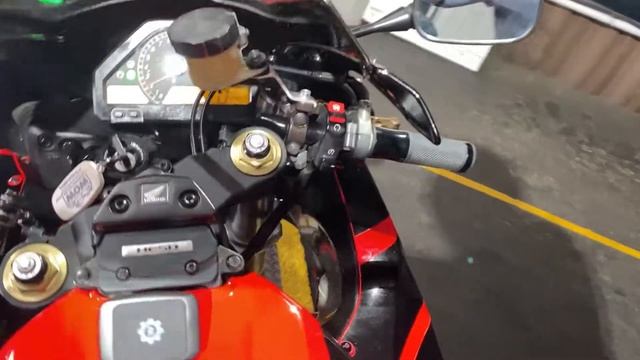 2006 Honda CBR1000RR смотреть онлайн