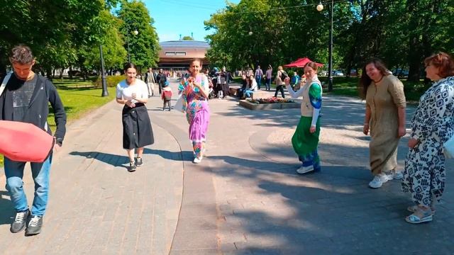 Харинама м. Горьковская в Санкт-Петербурге 07.06.2023 / Harinama in St. Petersburg, 06/07/2023 смотреть онлайн