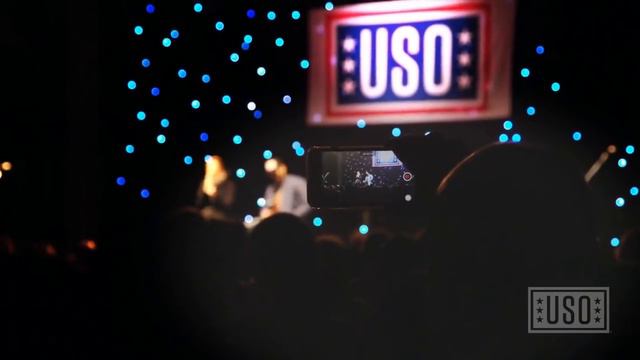 Chris Evans - USO Tour смотреть онлайн