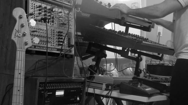 XOXBOX / 606 / Moog Prodigy / Pajamas test смотреть онлайн