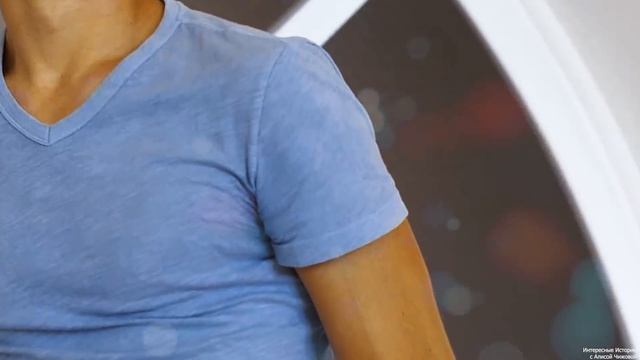 Начальник оказал помощь доктору, и спрятал у себя, что бы тот позже помог ему, а потом… смотреть онлайн