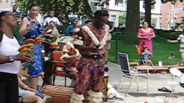 Music Beyond Borders - Feraba; West African Dance and Drumming смотреть онлайн