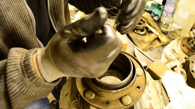 УАЗ 31512 моя история #54 как поменять ступичный подшипник УАЗ смотреть онлайн