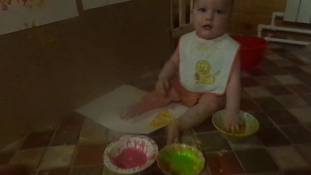 первая картина Арслана , нарисованная пальчиковыми красками смотреть онлайн