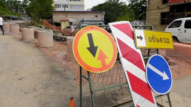 Новую сеть ливневой канализации строят на Луговой смотреть онлайн