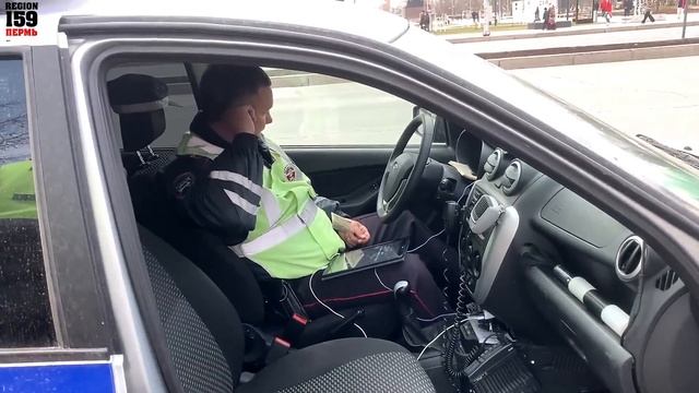 ?Вот что значит подготовленный водитель! #пермь #дпс #котомин #тазикаев смотреть онлайн
