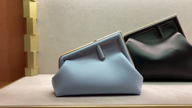 Модные сумки.