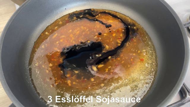 Es ist so lecker, dass ich es fast jeden Tag koche! Abendessen mit Hühnerbeinen in einer Pfanne смотреть онлайн