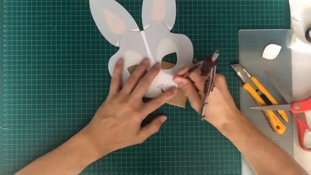 FREE template: How to make this bunny mask for kids - DIY single page paper mask смотреть онлайн