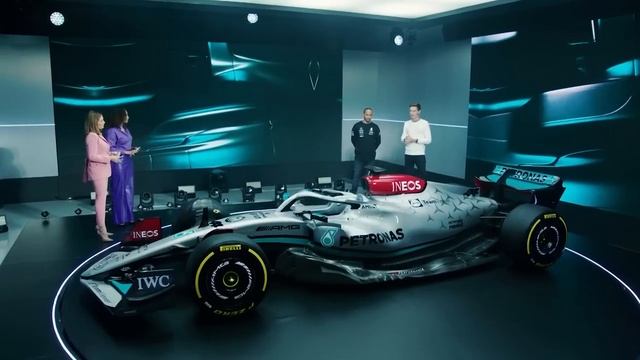 2022 Car Launches: Mercedes Show Off the W13 смотреть онлайн