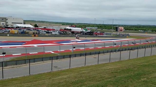 Marc Marquez and Andrea Iannone crash in FP3 at Circuit of The Americas смотреть онлайн
