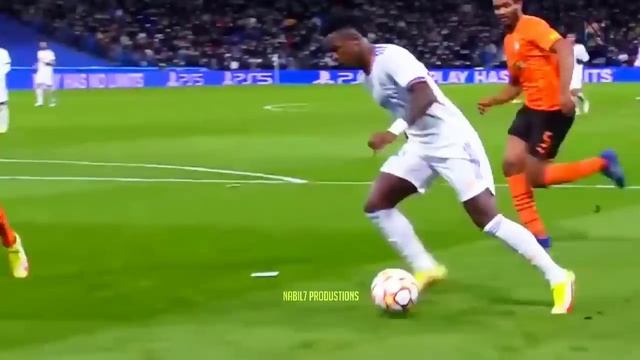 Vinicius Jr ❯ 