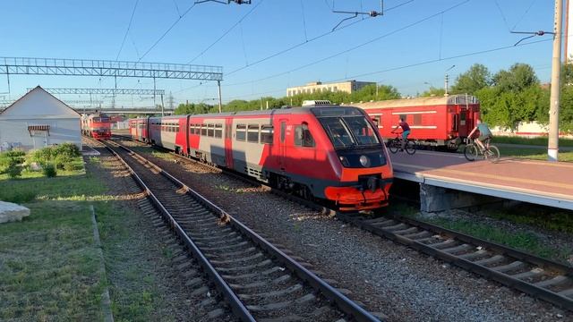 Пригородный дизель-поезд РА2-091, сообщением 6035/6036 Урванка — Тула (Московский вокзал). 2160p60 смотреть онлайн