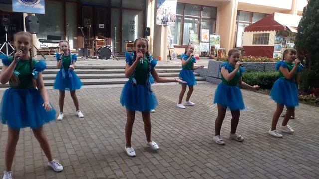 Эстрадный ансамбль "Эдельвейс" - "Беларусь мая сiнявокая" смотреть онлайн