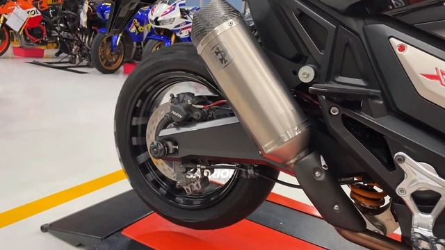 Honda X ADV 750 With Arrow Exhaust Race Tech Full System