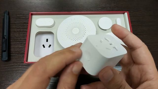 Умный дом Mi Smart Home от Xiaomi смотреть онлайн