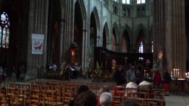 Hymn in Bordeaux Cathedral смотреть онлайн