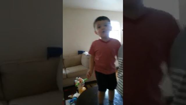 Танец маленьких детей! смотреть онлайн