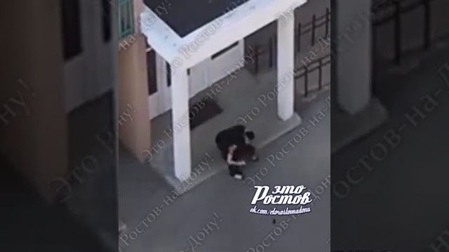 На Левенцовке, Жданова 23, мужчина избил жену на почве ревности 22 07 19 Это 1 смотреть онлайн