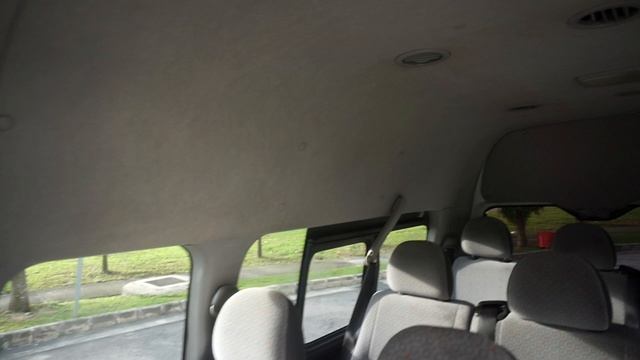 Toyota Hiace Commuter GL 3.0A PC2850U смотреть онлайн
