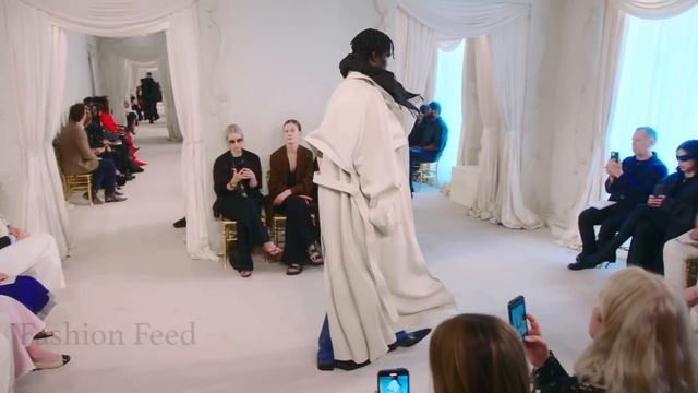 Balenciaga Haute Couture Fall/Winter 2023/24 смотреть онлайн