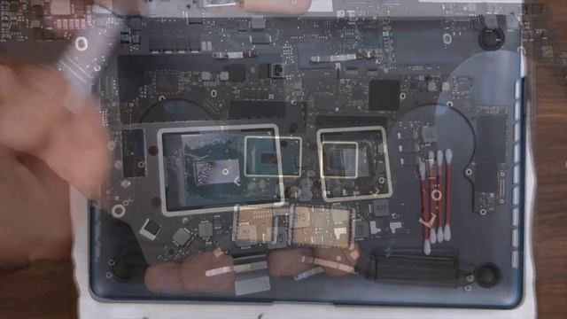Как заменить термопасту в MacBook Pro 15” 2017 года самостоятельно? AliExpress в помощь. смотреть онлайн
