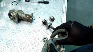 Ремонт редуктора электротримера- не крутится нож и слышно треск