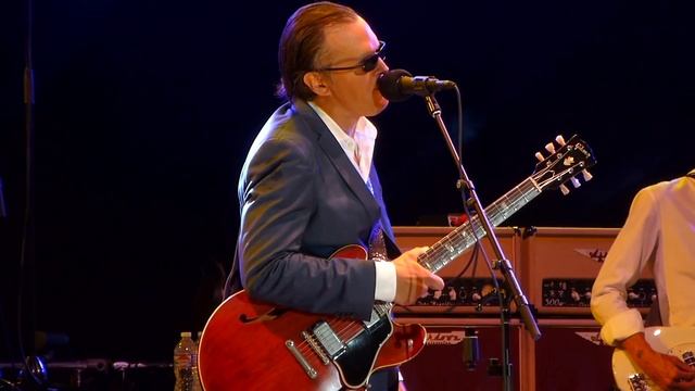 Bonamassa OWNS The Slow Blues~Nobody Loves Me But MY Mother at the Greek Theater 8/1/18 смотреть онлайн