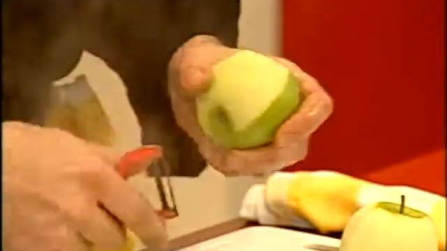 Chef Mike Stone Cooks at Studio 101 - Apple Tart смотреть онлайн
