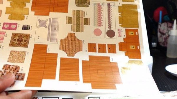 Jenny Green House Part 1 Un-boxing @creescrafts