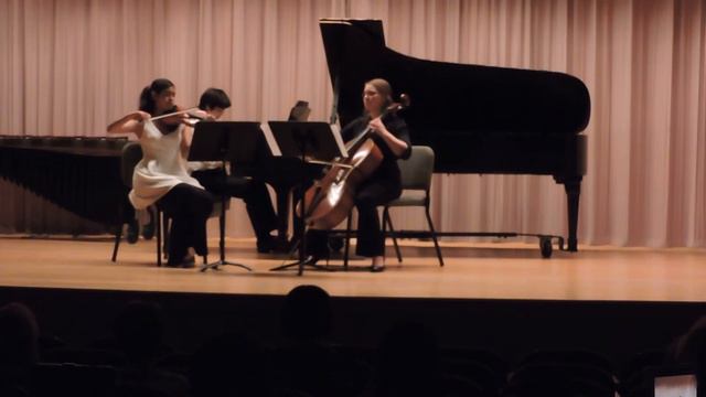 Beethoven Piano Trio in D Major, Op.70, No.1. "Ghost" I. Allegro vivace e con brio смотреть онлайн