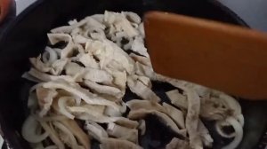 Жареная требуха с луком.