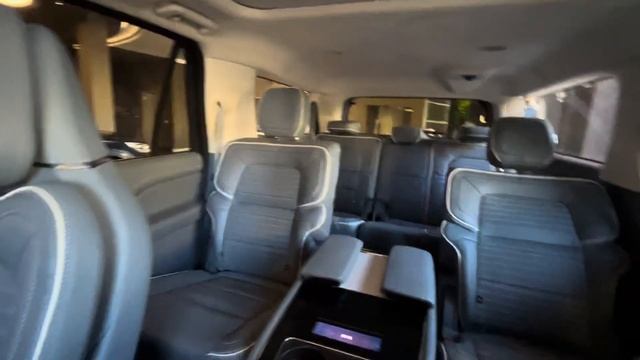 2023 Lincoln Navigator Black Label L | Large and In Charge смотреть онлайн