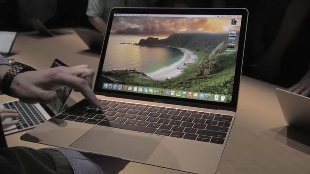 Hands-on With The 'crazy-thin' New Apple Macbook
