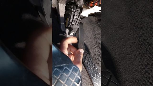 Audi Q7 trouble code P2138 car losing acceleration sometimes throttle pedal position sensor problem смотреть онлайн